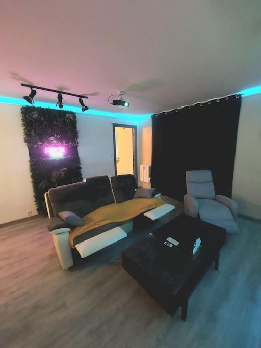 דירות מורלה Cinema A Domicile מראה חיצוני תמונה